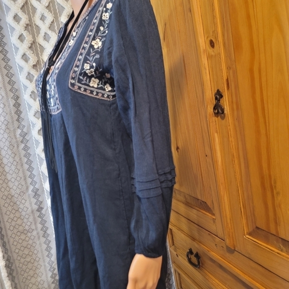 Abercrombie And‎ Fitch Navy Blue Embroidered Women's Dress - Picture 3 of 5